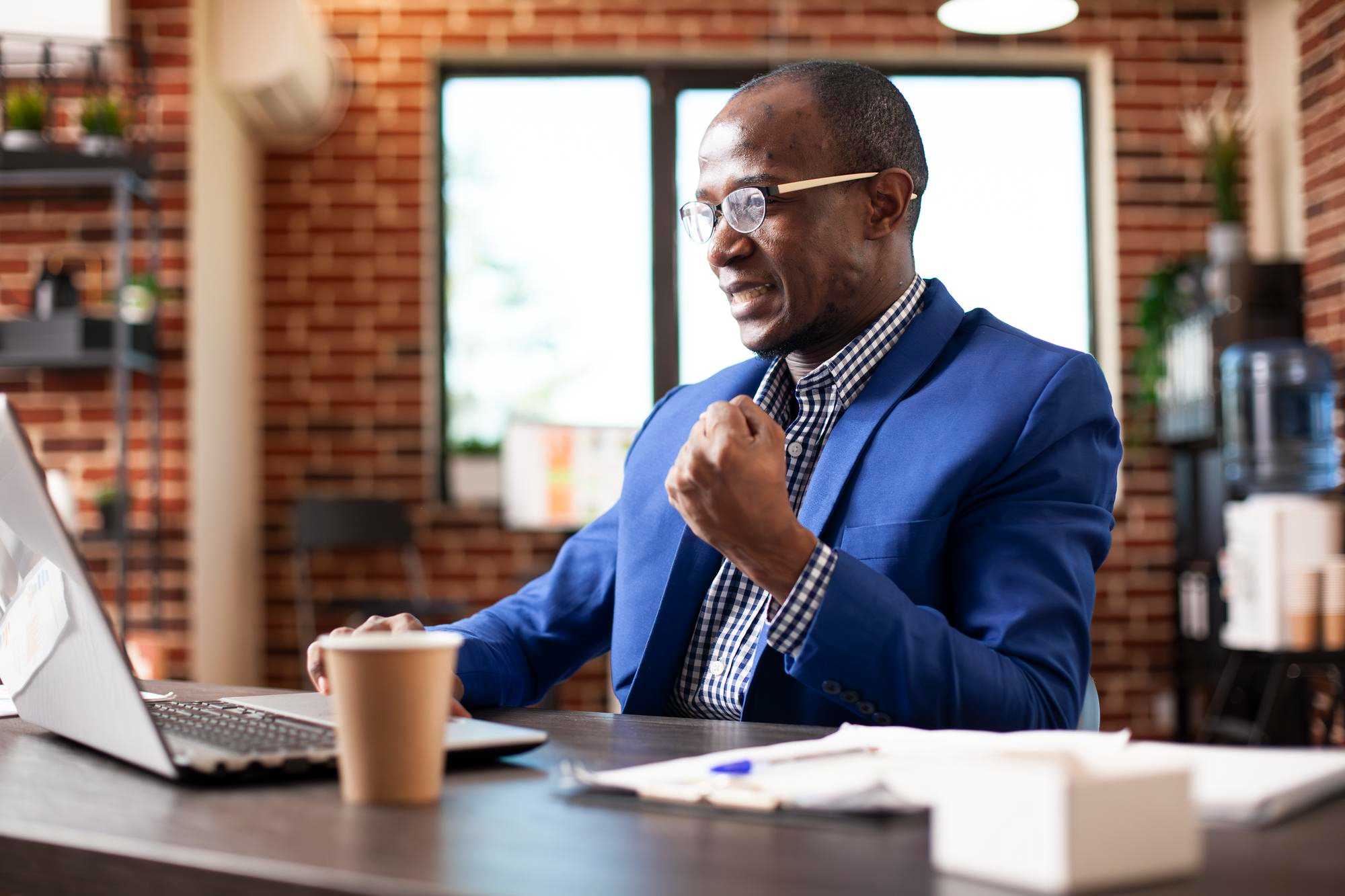 Dollar Fund Background